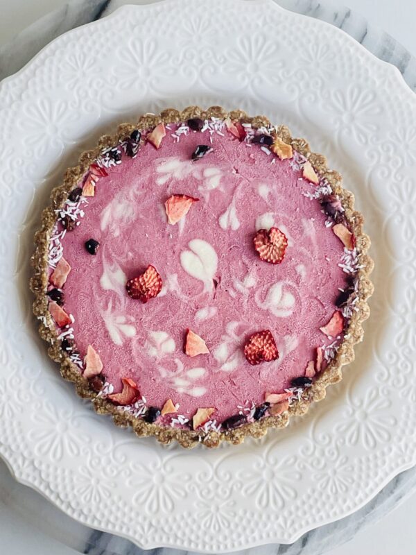 【オーダーケーキ】〈ストロベリーレアチーズタルト〉 - 画像 (3)